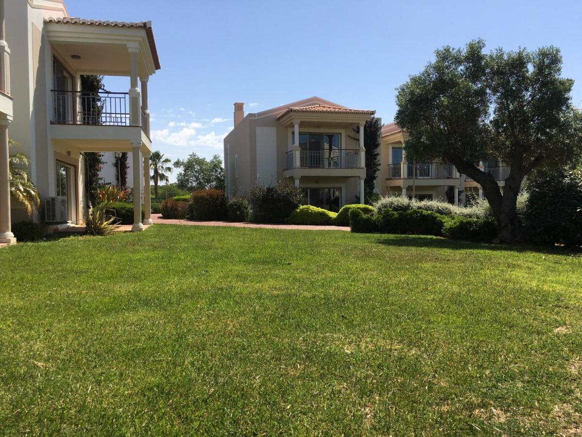 Family Villa,995550916:JPEG